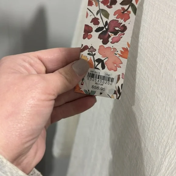 New from Buckle gimmicks blouse - Picture 5 of 5